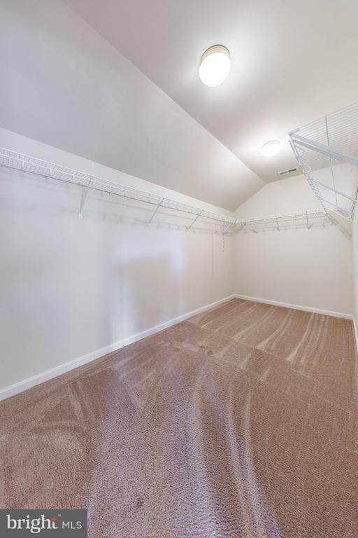 Building Photo - 9402 Pep Rally Ln