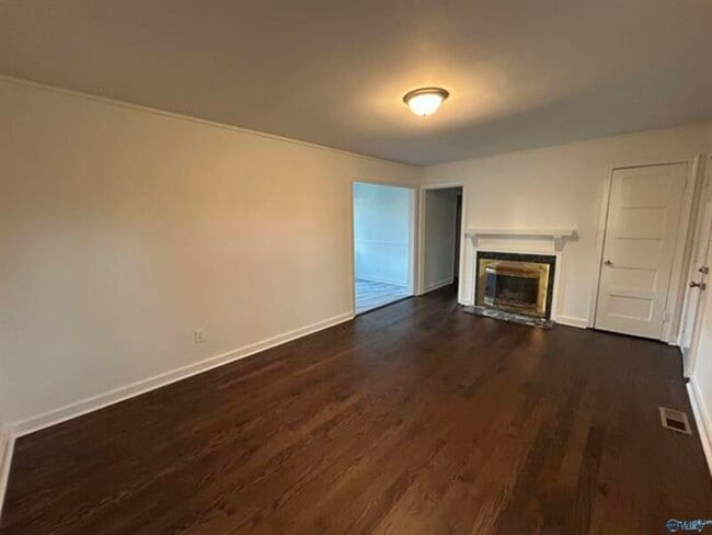 Building Photo - 4011 Pine Ave SW