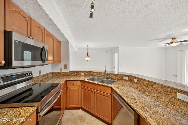 Building Photo - 420 Timberwalk Ct