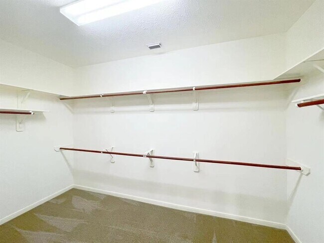 Building Photo - 10815 Lake Raven Ct