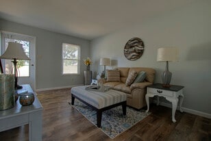 Building Photo - Park Charles Townhomes