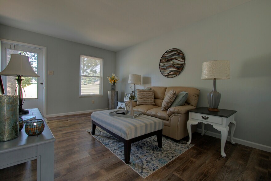 Building Photo - Park Charles Townhomes