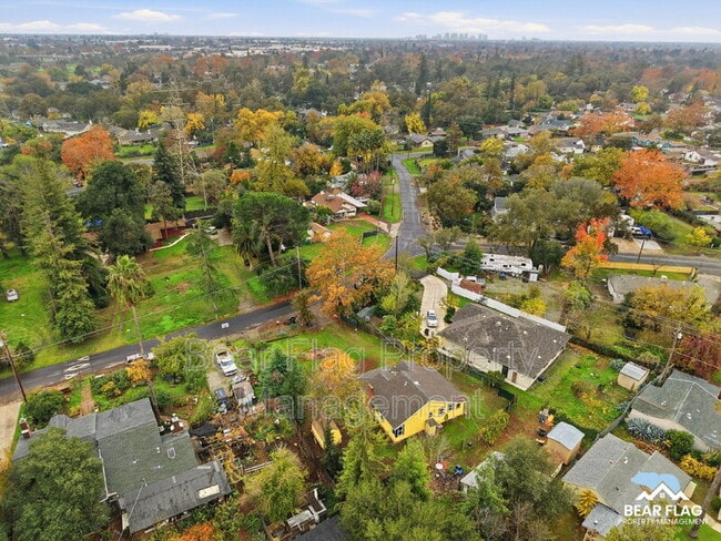 Building Photo - 3351 Albany Way