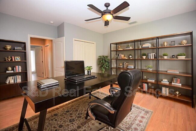 Building Photo - 2218 Longleaf Cir