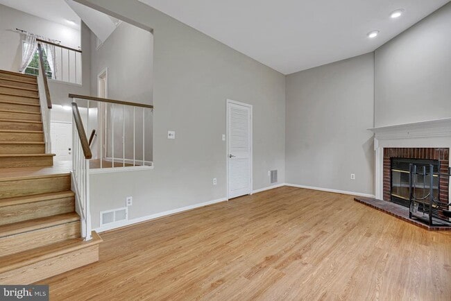 Building Photo - 44030 Gala Cir