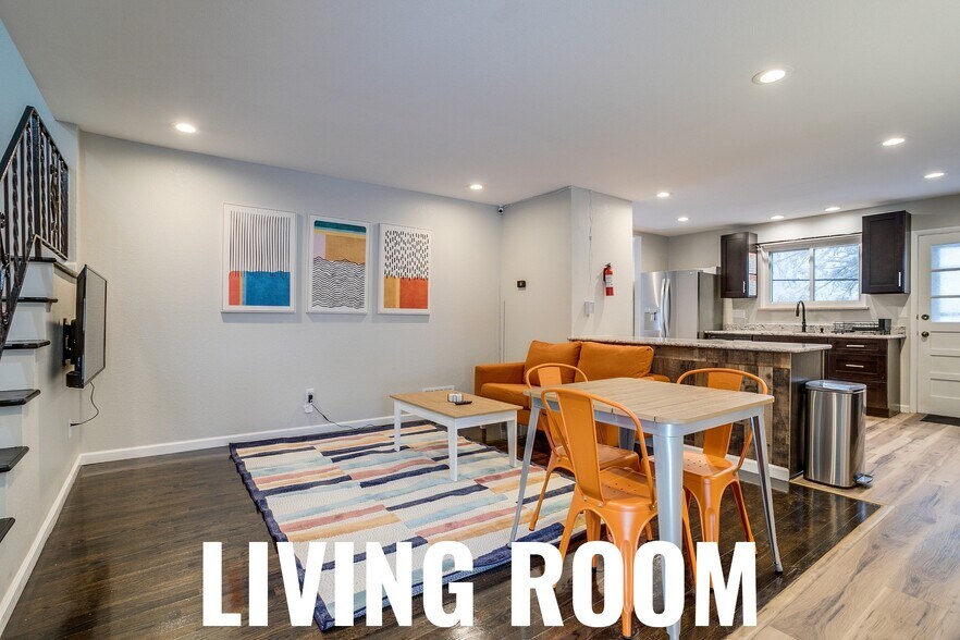 Building Photo - 201 Toledo St