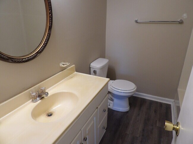 Building Photo - 434 Harrodswood Rd