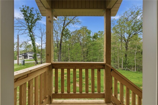 Building Photo - 276 Kinross Dr