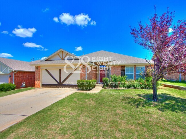 Building Photo - 2909 Line Dr