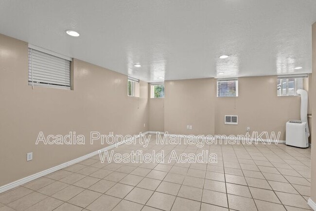 Building Photo - 137 E 600 N