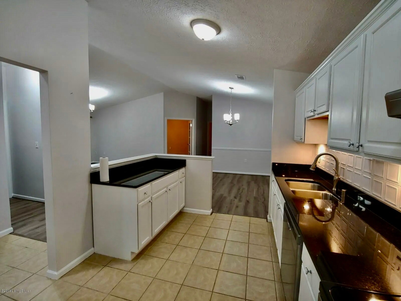 Building Photo - 10405 Trotters Pointe Dr