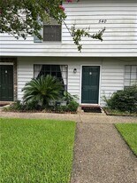 Front Entrance - 540 S Flannery Rd