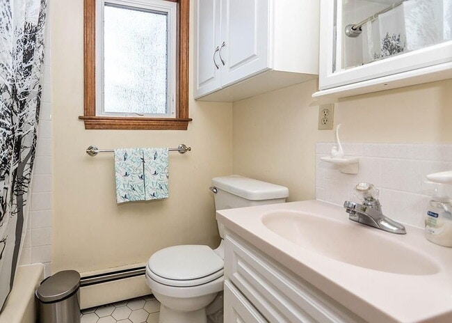 Building Photo - 23 Copley Ave