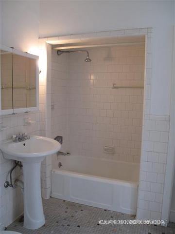 Building Photo - 59 Langdon St