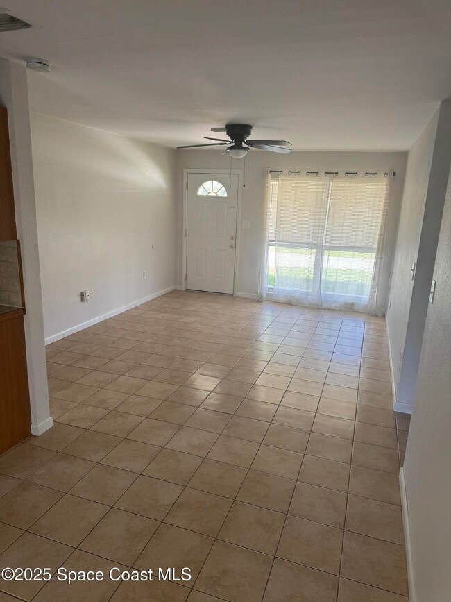 Building Photo - 1953 Harrison Ave