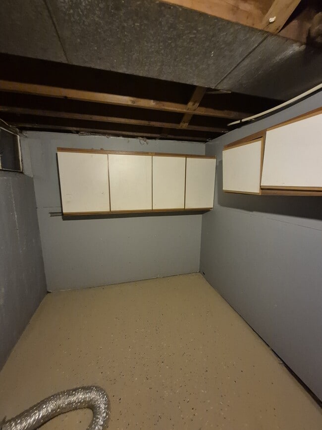 Building Photo - 1539 Comet Dr