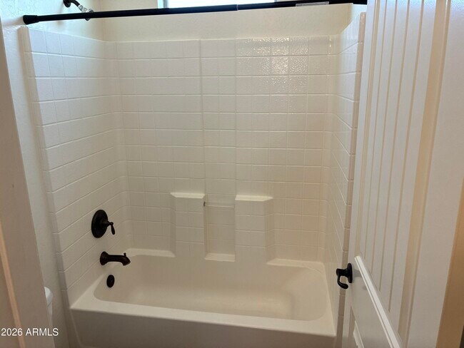 Building Photo - 92 W Aster Dr