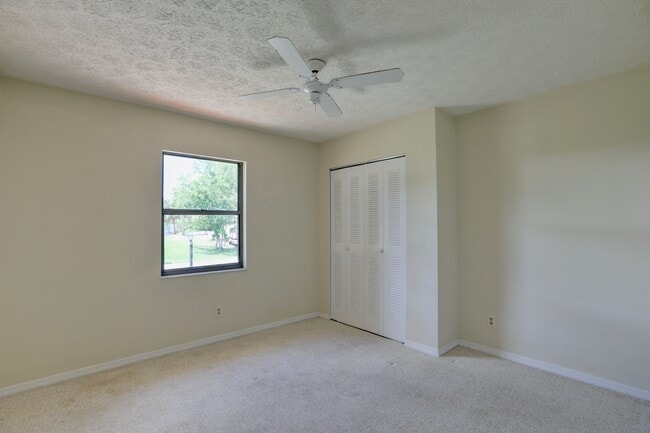 Building Photo - 1690 Seahouse St