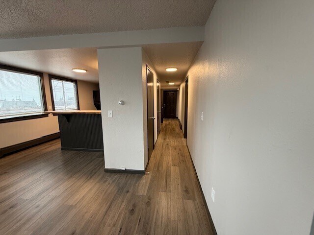 Building Photo - 16 N Broadway St