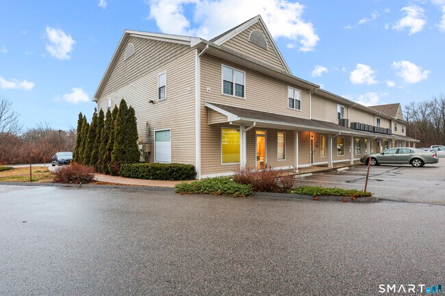 Building Photo - 24 Hartford Rd