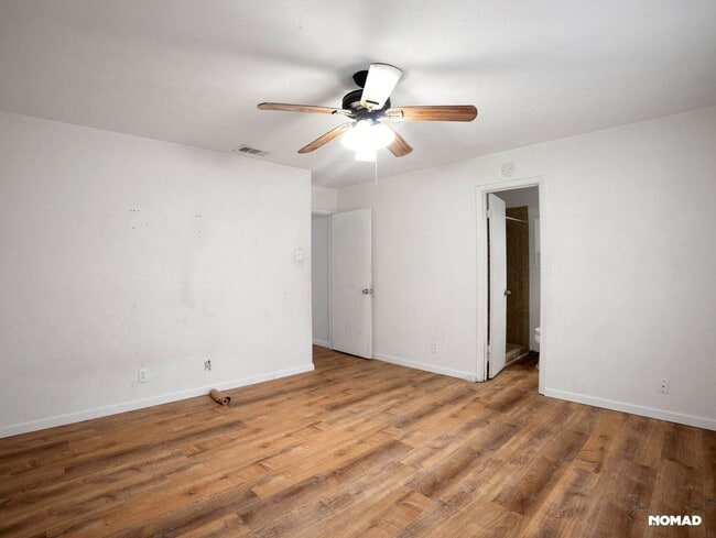 Building Photo - Charming 4BR House in Lancaster