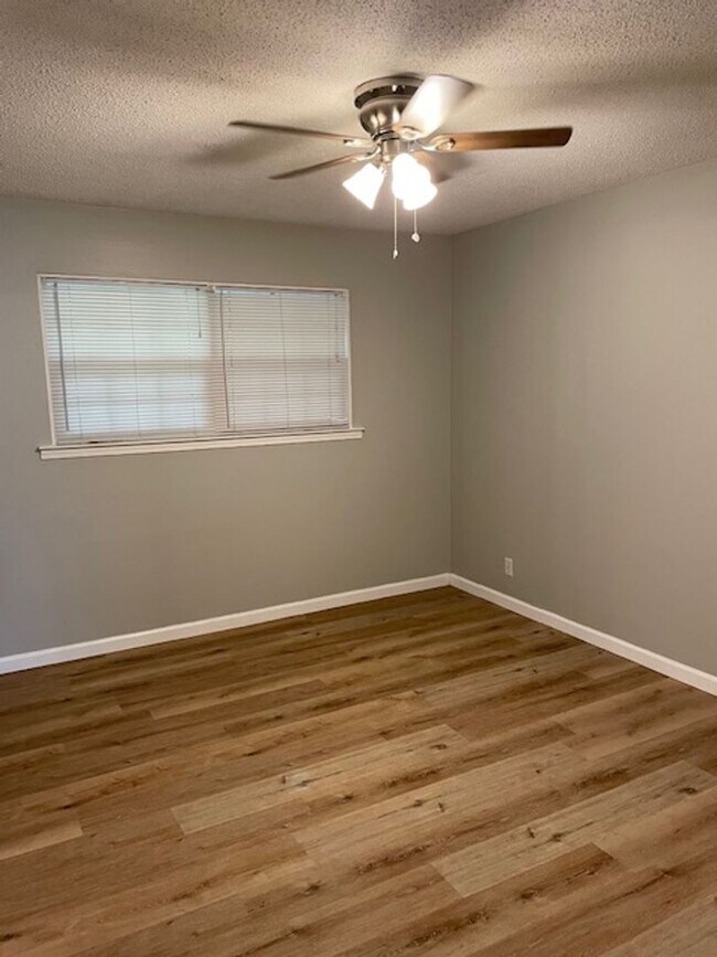 Building Photo - H&amp;H Properties of Floyd