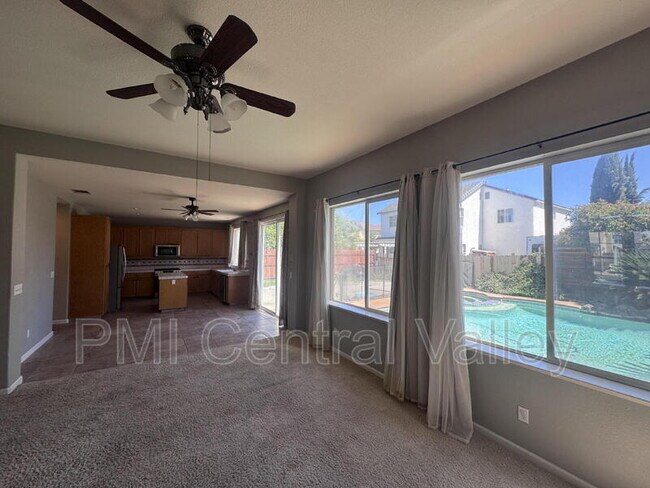 Building Photo - 2044 London Ave