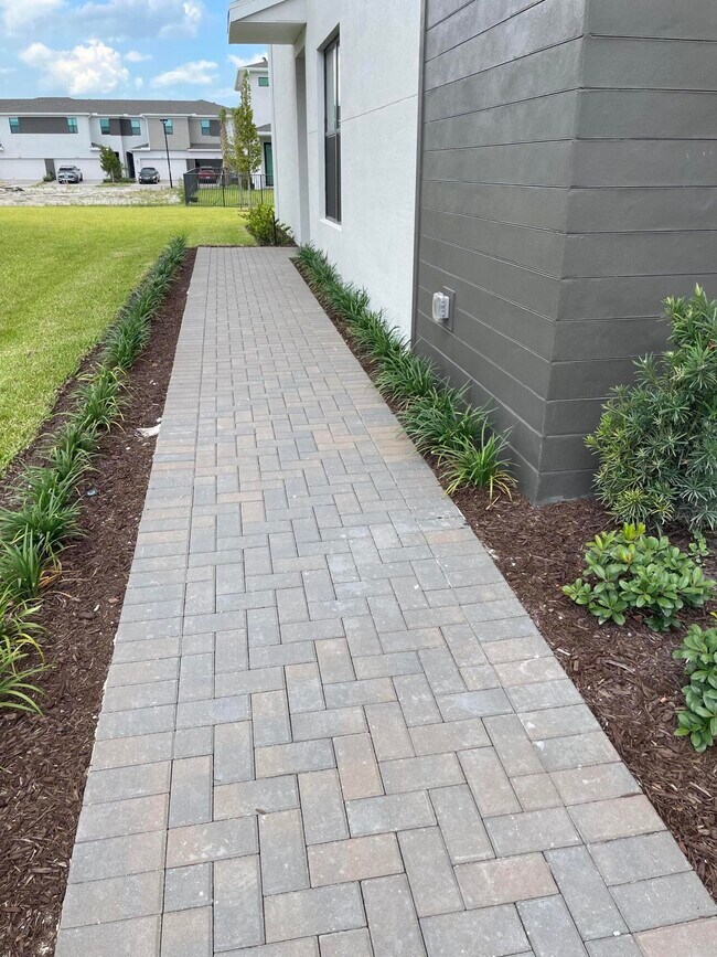 Building Photo - 14167 SW Solange St