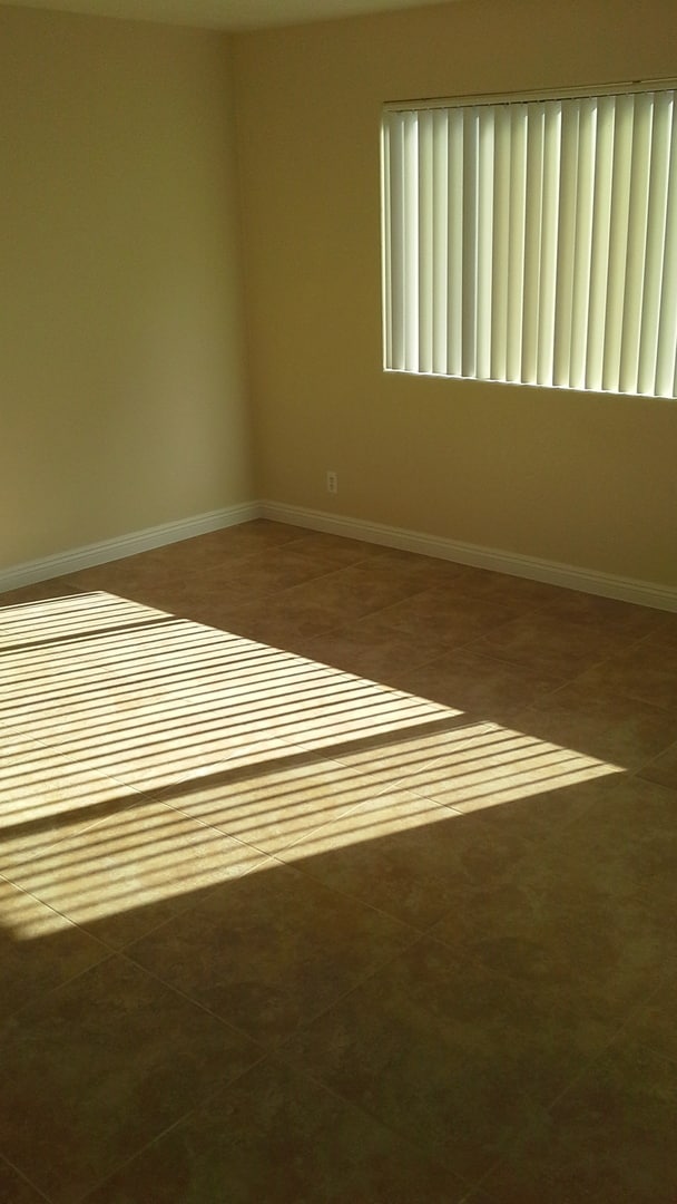 Building Photo - Vizcaya Condo in Gated Community