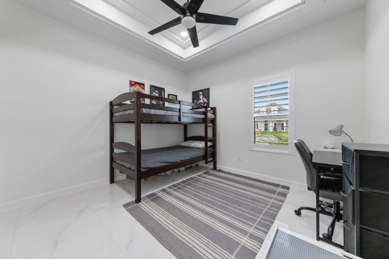 Building Photo - 112 Talon Dr