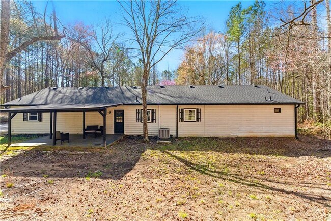 Building Photo - 5785 Woodruff Rd