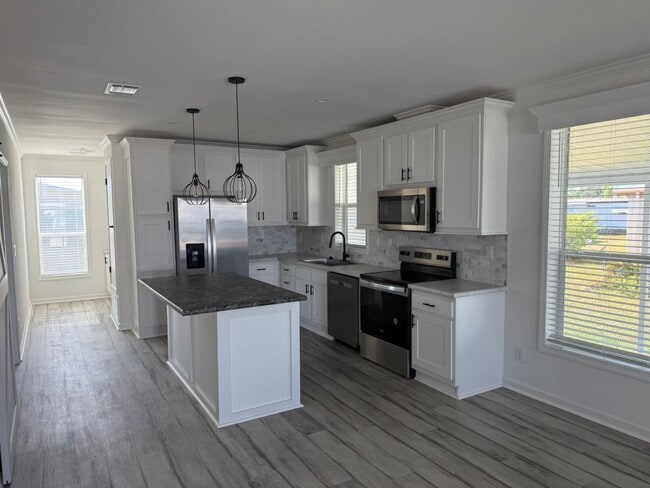 Building Photo - 485 Sandalwood Ln