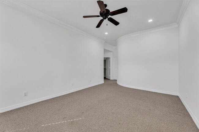 Building Photo - 6014 Hamman St