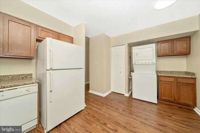 Building Photo - 6711 Park Heights Ave