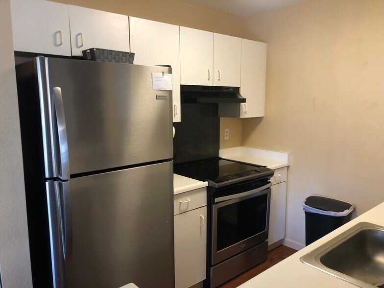 Building Photo - 480 Kenolio Rd