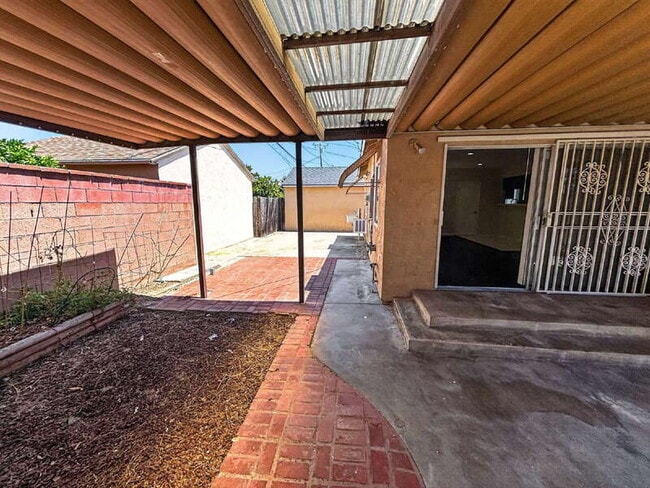Building Photo - 4277 Pixie Ave