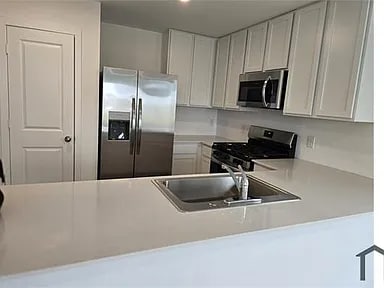 Building Photo - 6630 Orange Daylily Ln