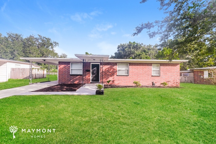 Primary Photo - 6037 Green Hill Ln