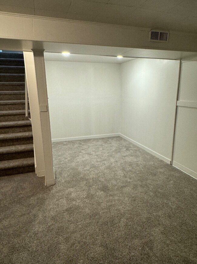 Building Photo - 2467 S Patton Ct