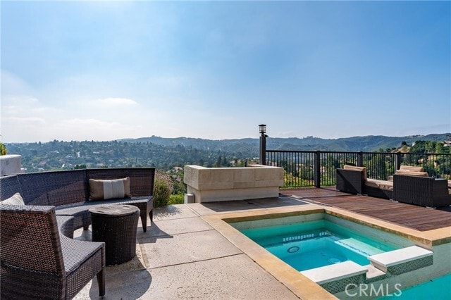 Building Photo - 4372 Park Vicente