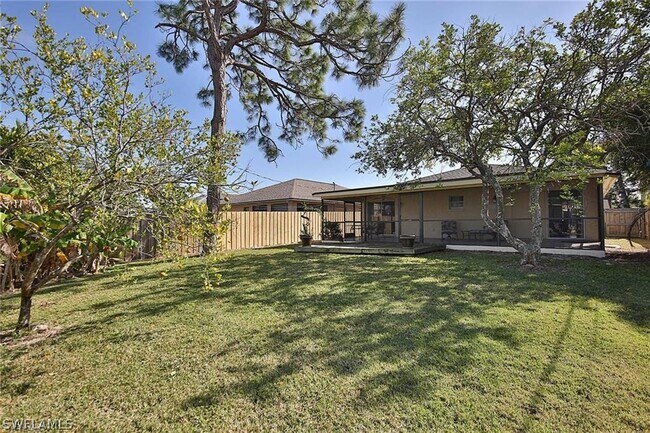 Building Photo - 671 98th Ave N