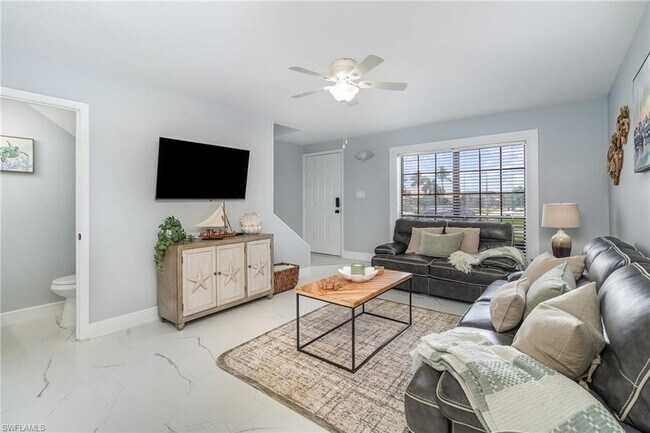 Building Photo - 146 Clyburn Way W