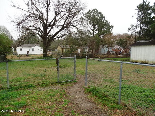 Building Photo - 406 Nelson Dr
