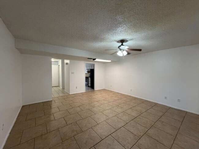 Building Photo - 842 N 62nd St