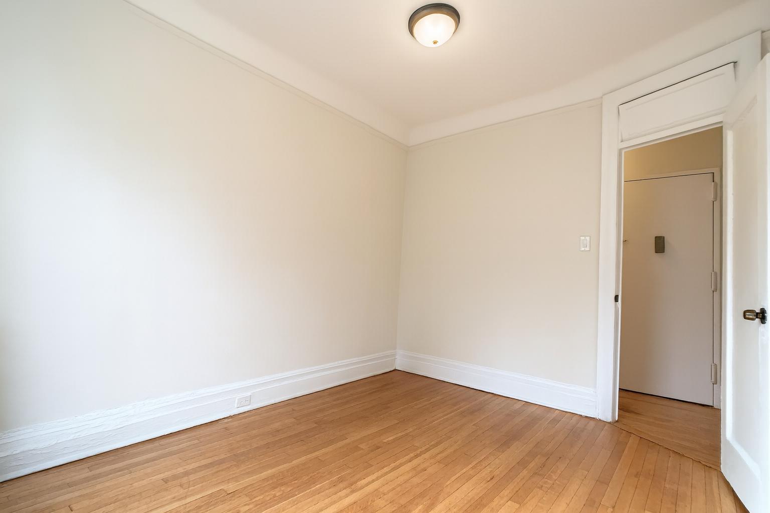 Building Photo - 150 Haven Ave