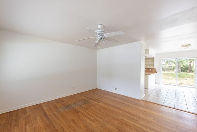 Building Photo - Charming Single-Level Brick Home with Large Yard & Patio in Little Rock