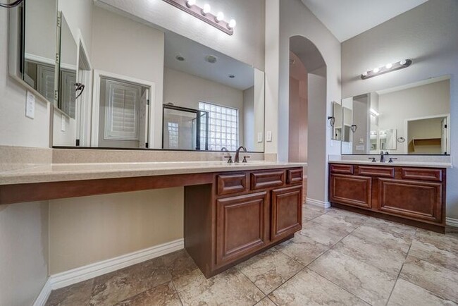 Building Photo - READY TO VIEW NOW! Remodeled-Huge 5 Bedroo...