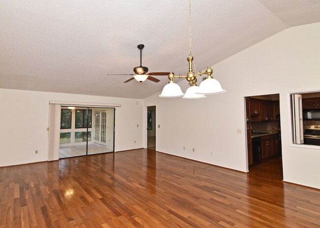 Building Photo - Spacious 3/2 Longwood, Single Story Townhome