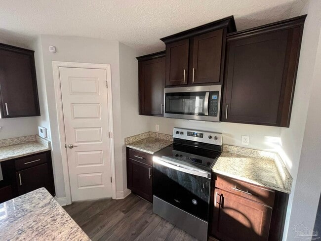 Building Photo - 5370 Harmony Ln