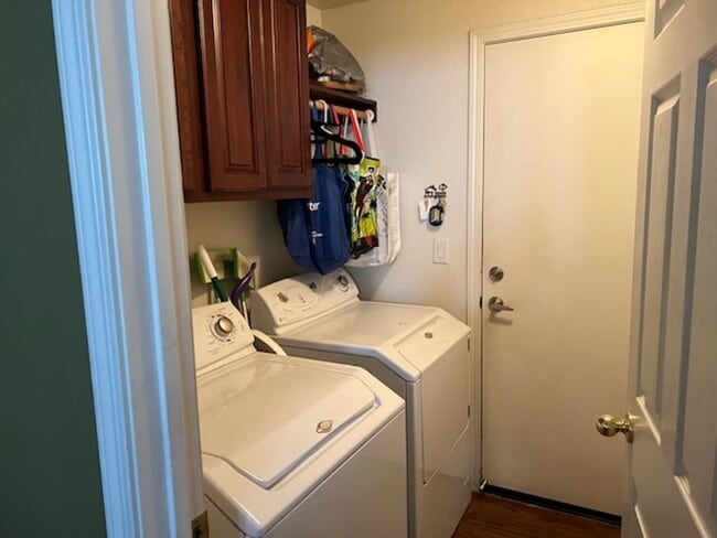 Building Photo - Sparks Four Bedroom Home with Landscaping Included